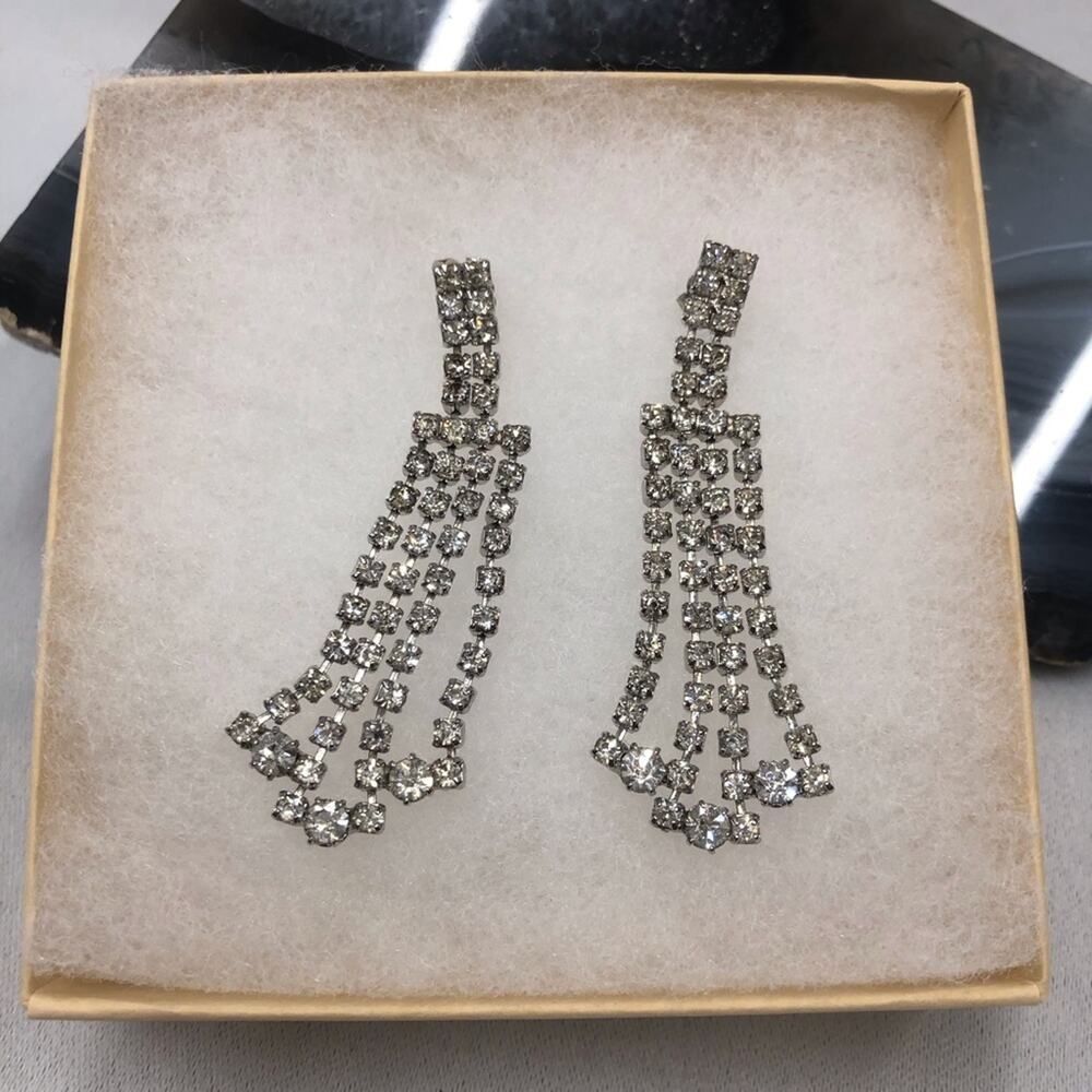 90's Vintage Rhinestone Dangle Drop Chandelier Earrings Silver Tone Post Style - Picture 1 of 16